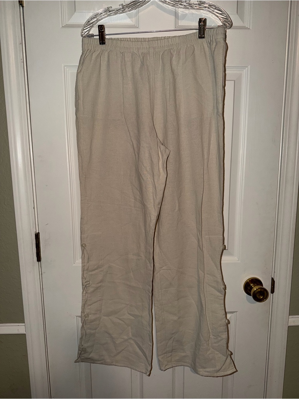 Soft Surroundings Cream Elastic Waist Pull-On Pants With Side Button Design